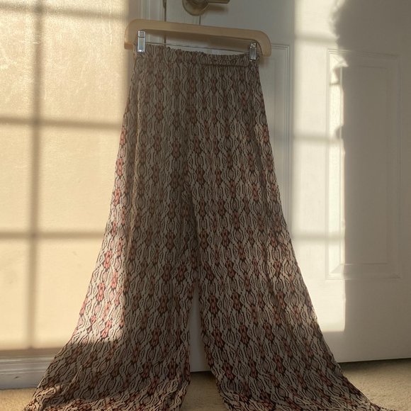 Brandy Melville 2 Piece Set - Picture 7 of 16